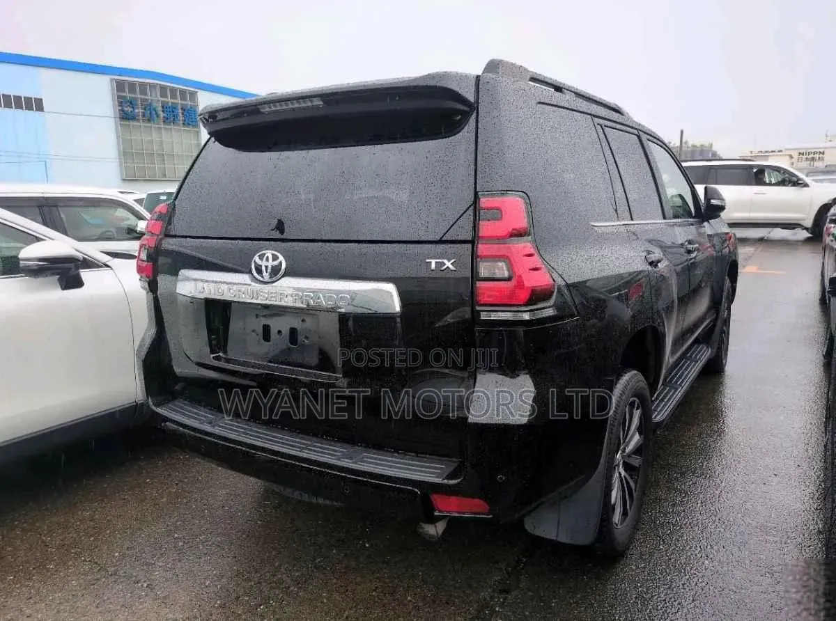 Toyota Land Cruiser Prado 2019 Black