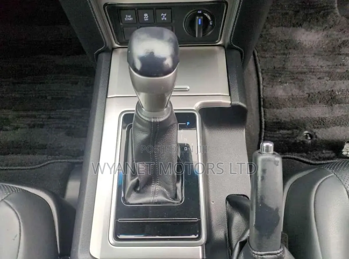 Toyota Land Cruiser Prado 2019 Black