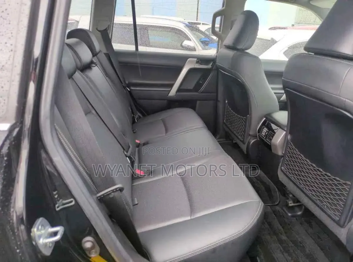 Toyota Land Cruiser Prado 2019 Black