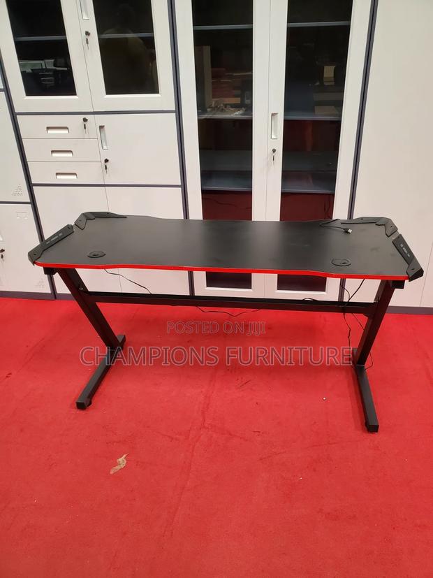 E-Sports Gaming Desk - main view