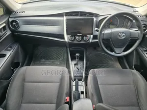 Toyota Corolla Fielder 2016 Silver