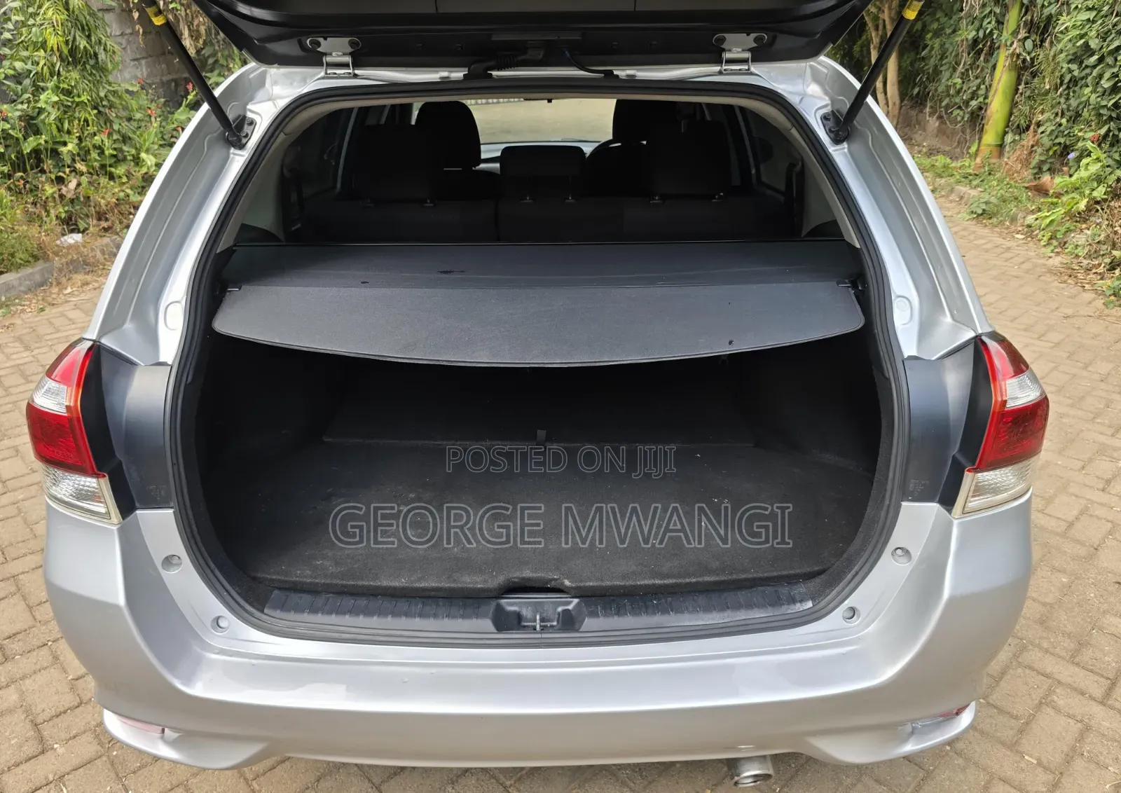 Toyota Corolla Fielder 2016 Silver
