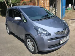 Toyota Ractis 2009 Blue