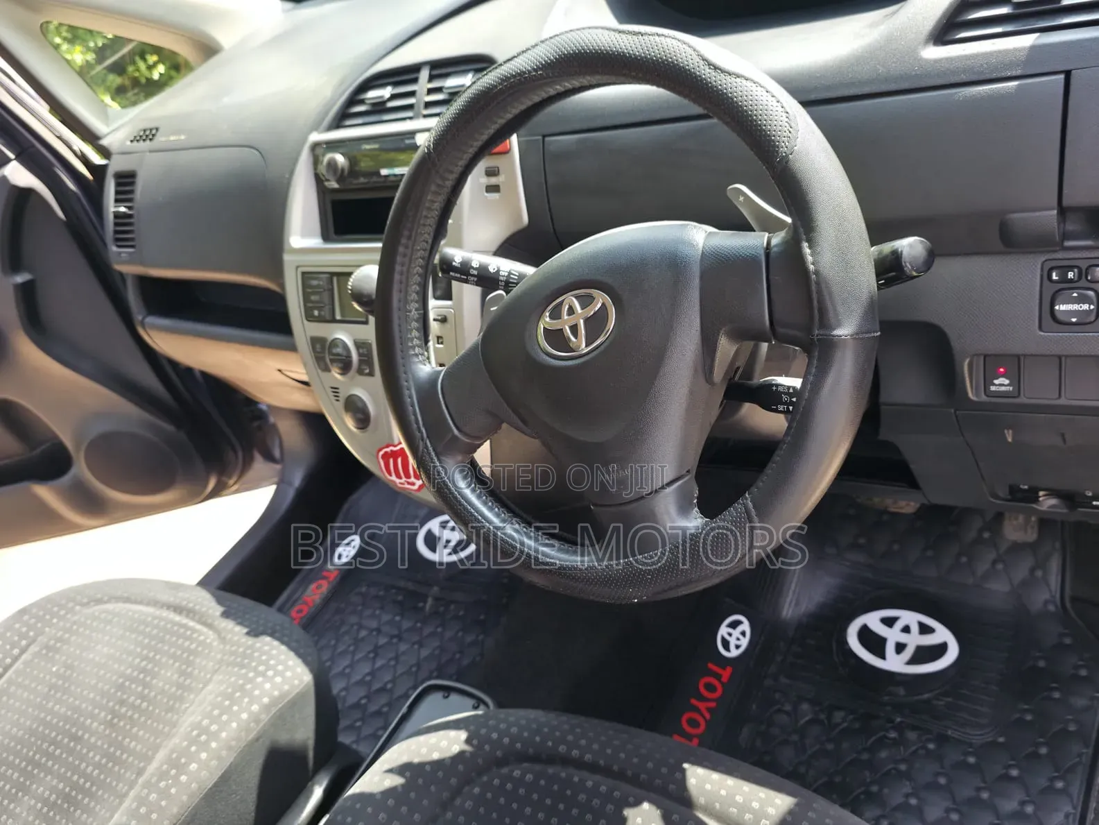 Toyota Ractis 2009 Blue