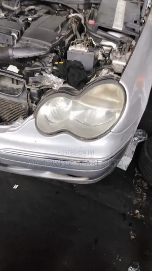 Mercedes-Benz W203 Lens
