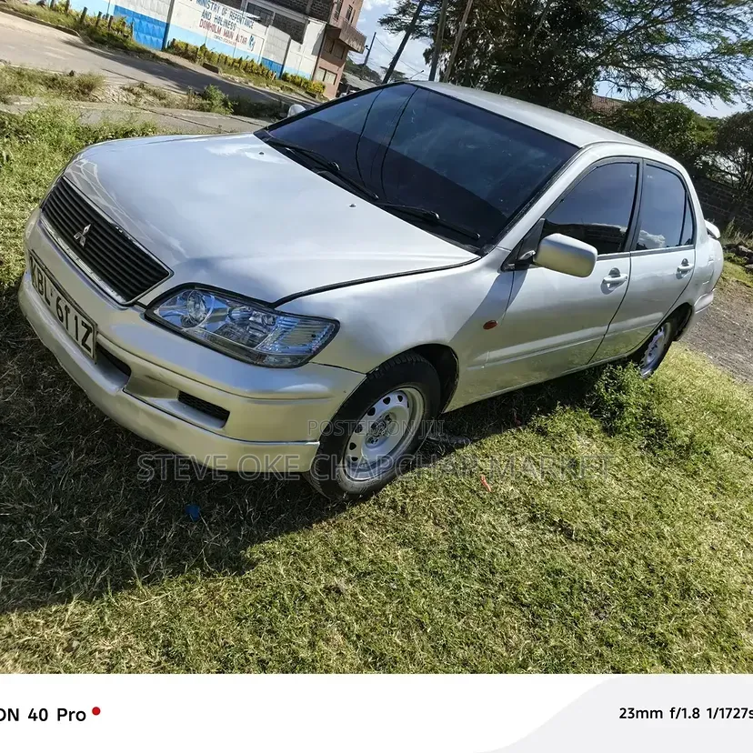 Mitsubishi Lancer Cedia 2004 Silver