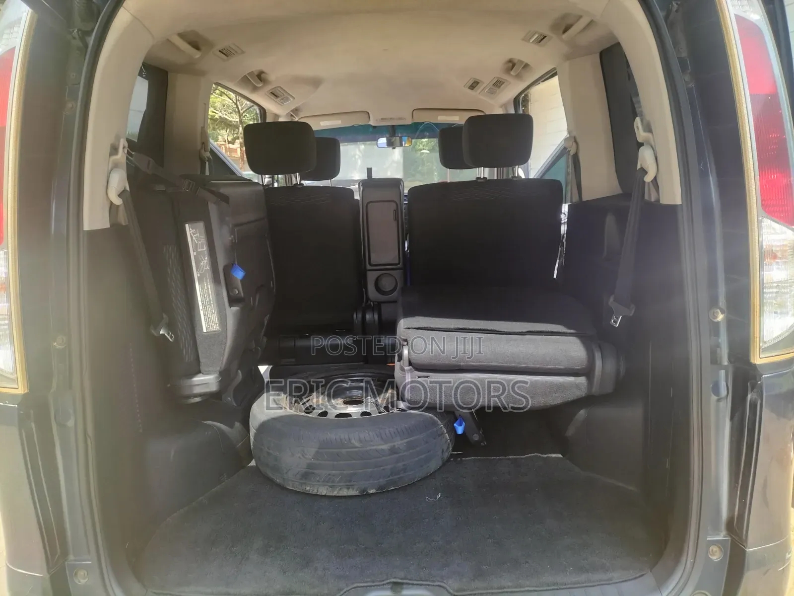 Nissan Serena 2011 Blue