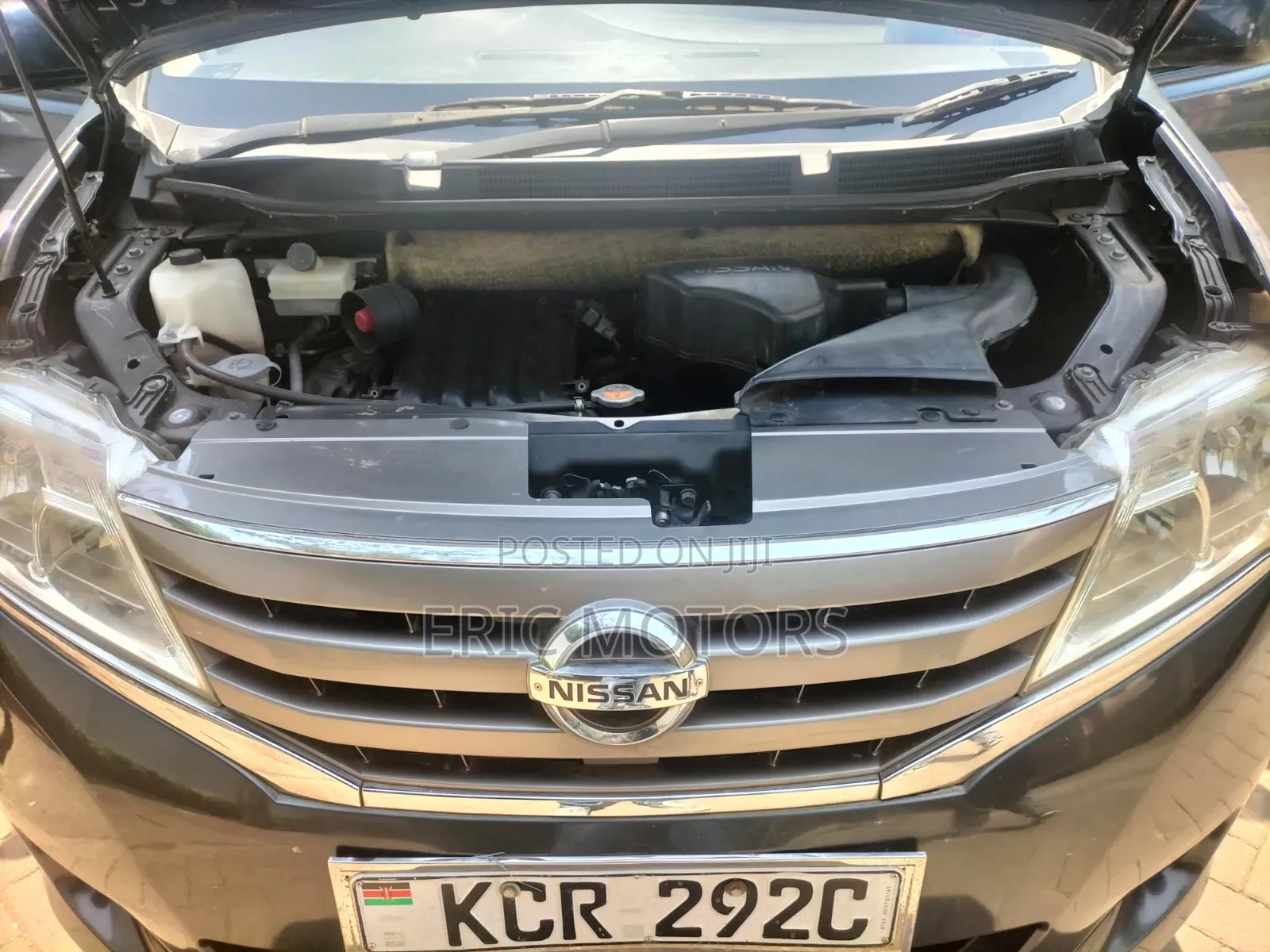 Nissan Serena 2011 Blue