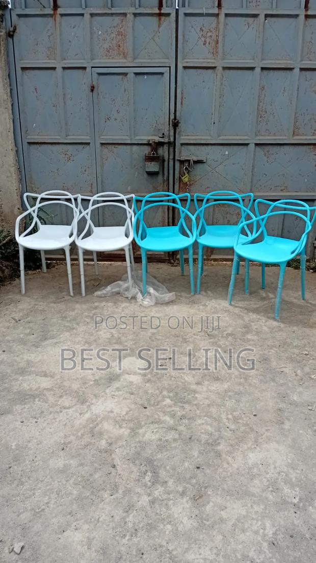 Multiple Colors Strong Plastic Chairs