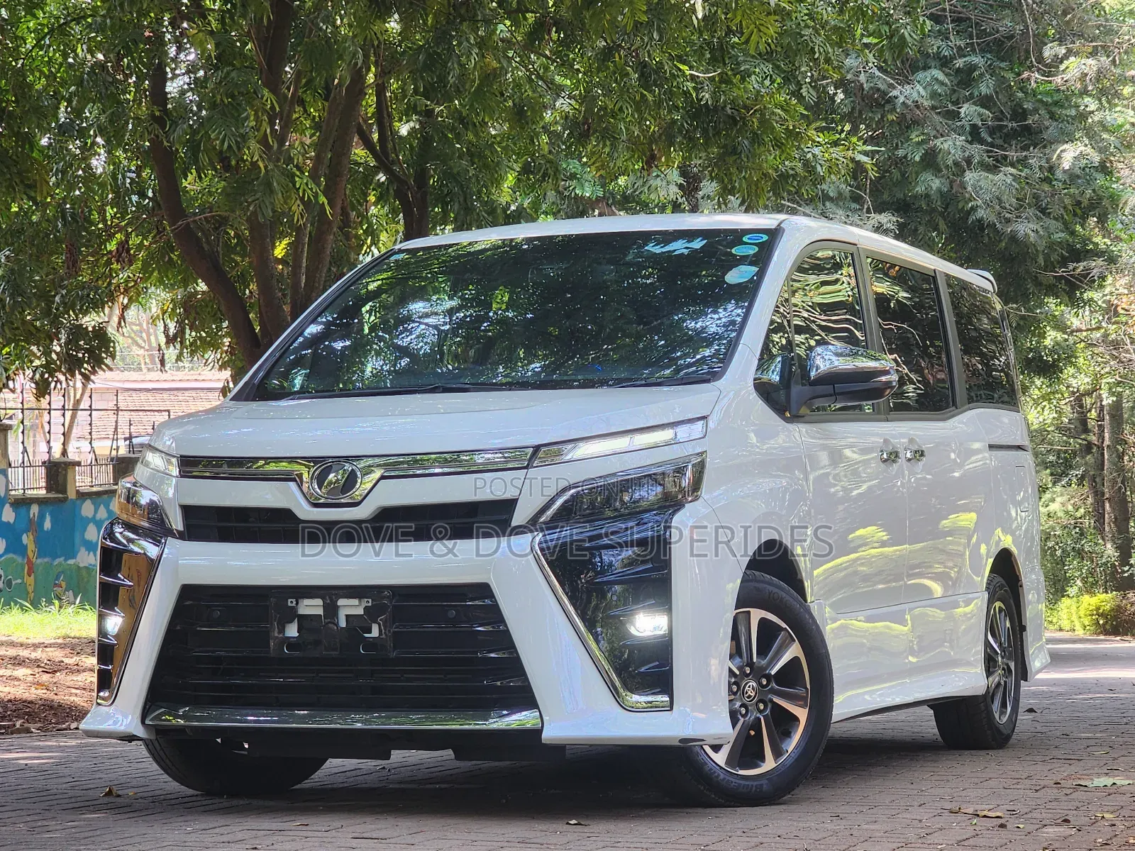 Toyota Voxy ZS 2WD 7-Seater 2019 White