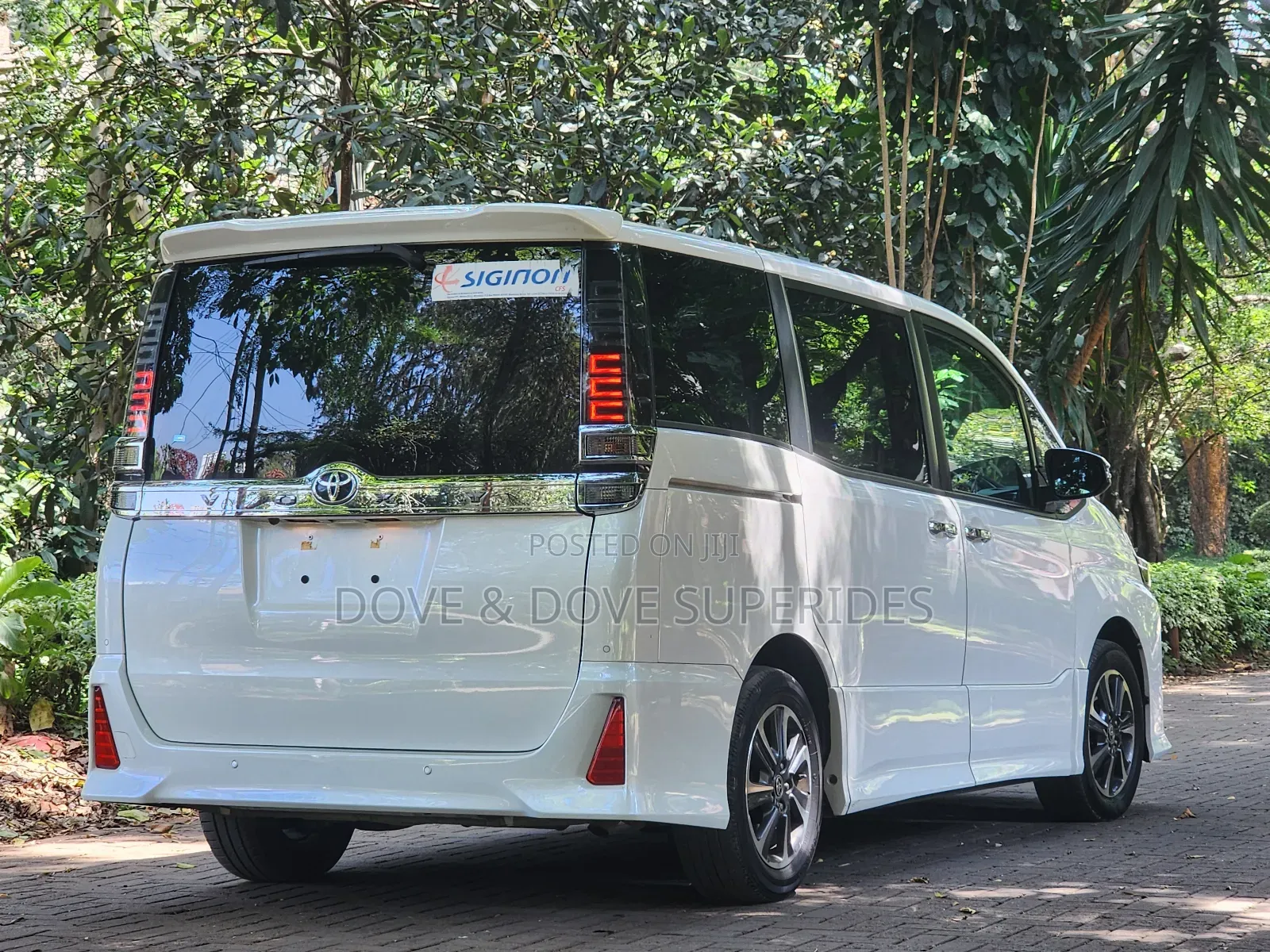 Toyota Voxy ZS 2WD 7-Seater 2019 White