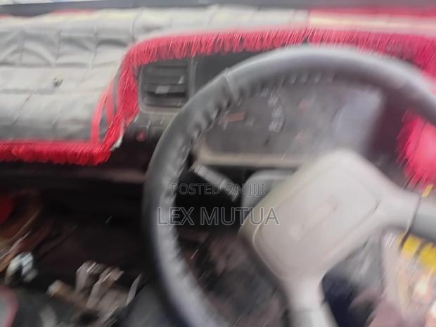 Isuzu NQR 2008 Yellow - thumbnail 8