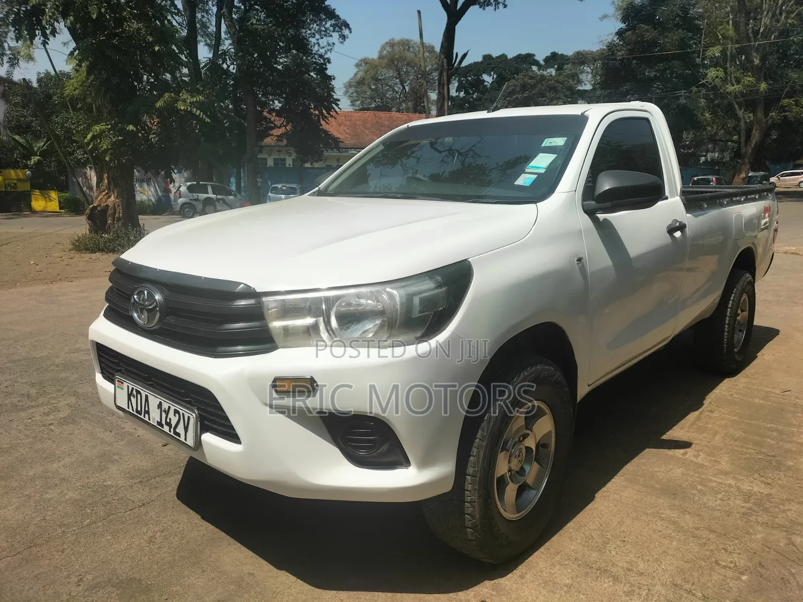Toyota Hilux 2019 White