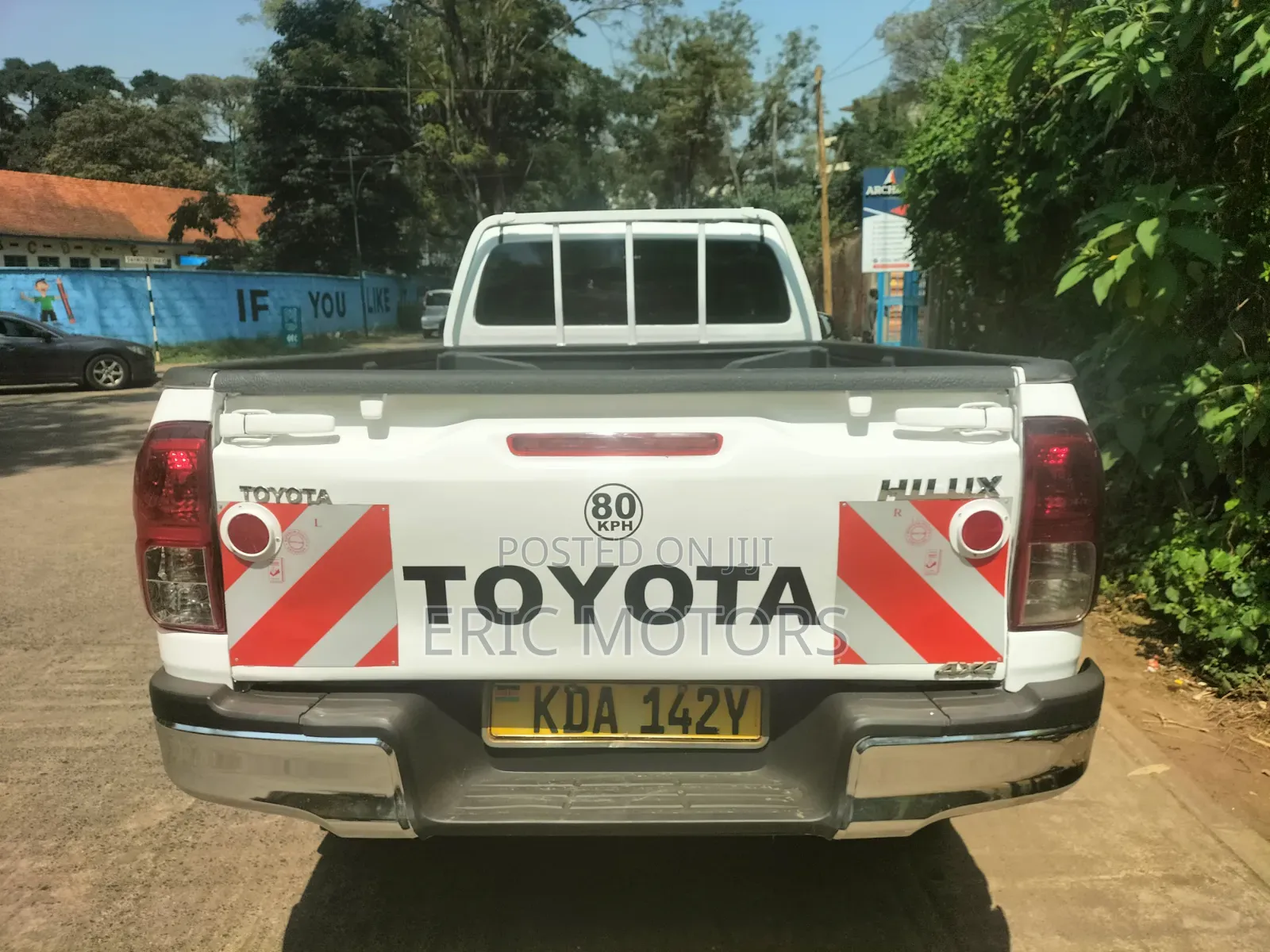 Toyota Hilux 2019 White