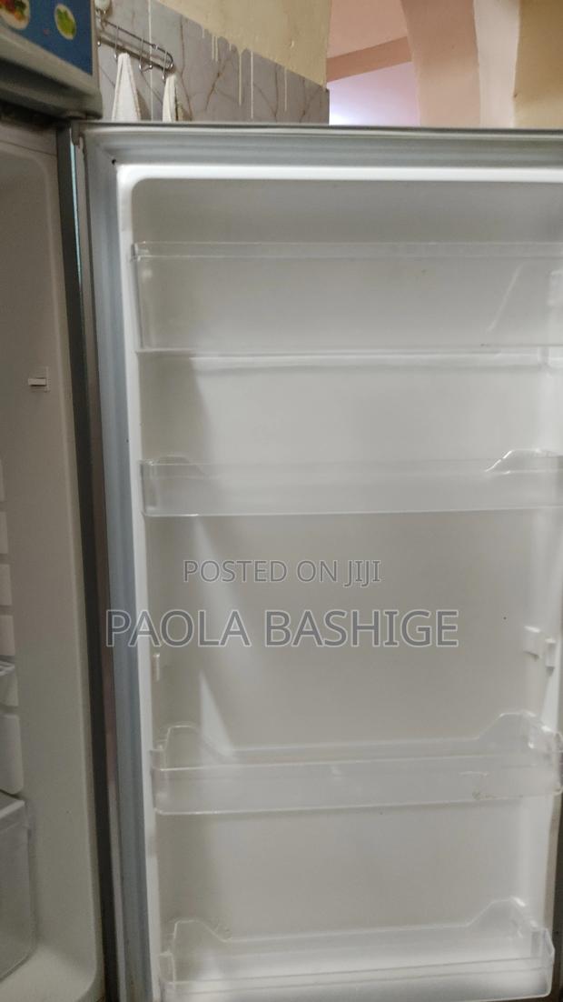 Refrigerator-Freezer - thumbnail 2