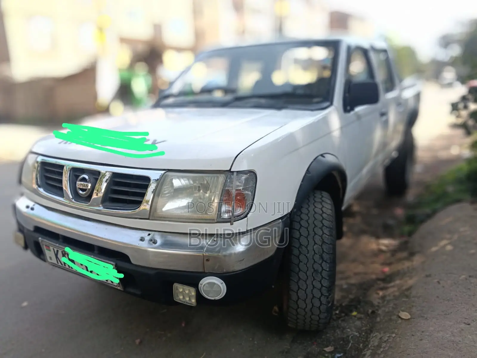 Nissan Hardbody 2000 White