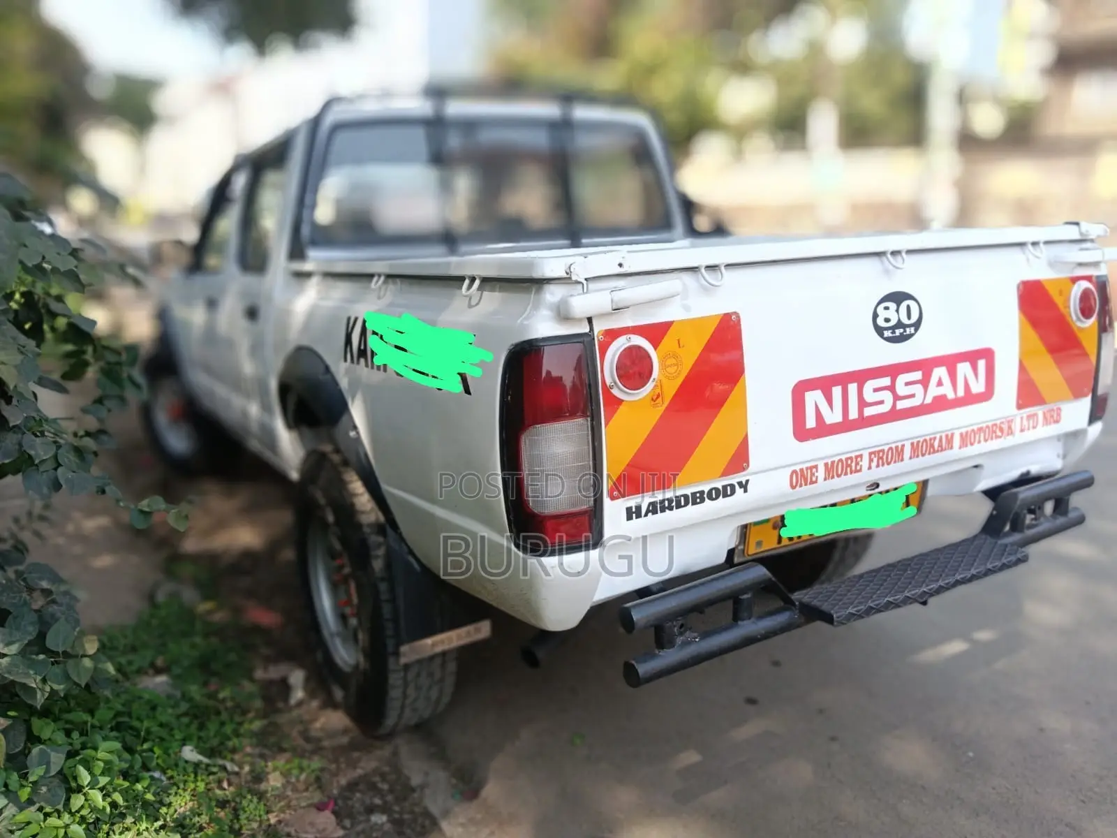 Nissan Hardbody 2000 White