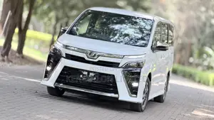 Toyota Voxy X 2WD 8-Seater 2019 White