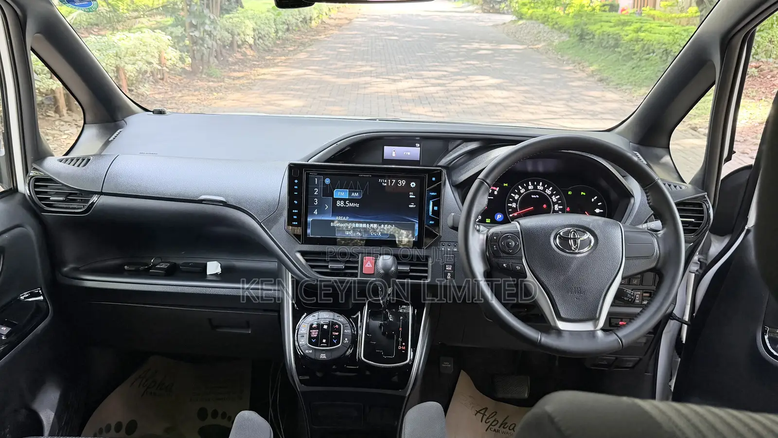Toyota Voxy X 2WD 8-Seater 2019 White