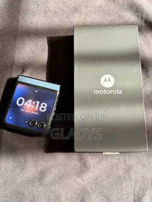 Motorola Razr 2025 256 GB Blue