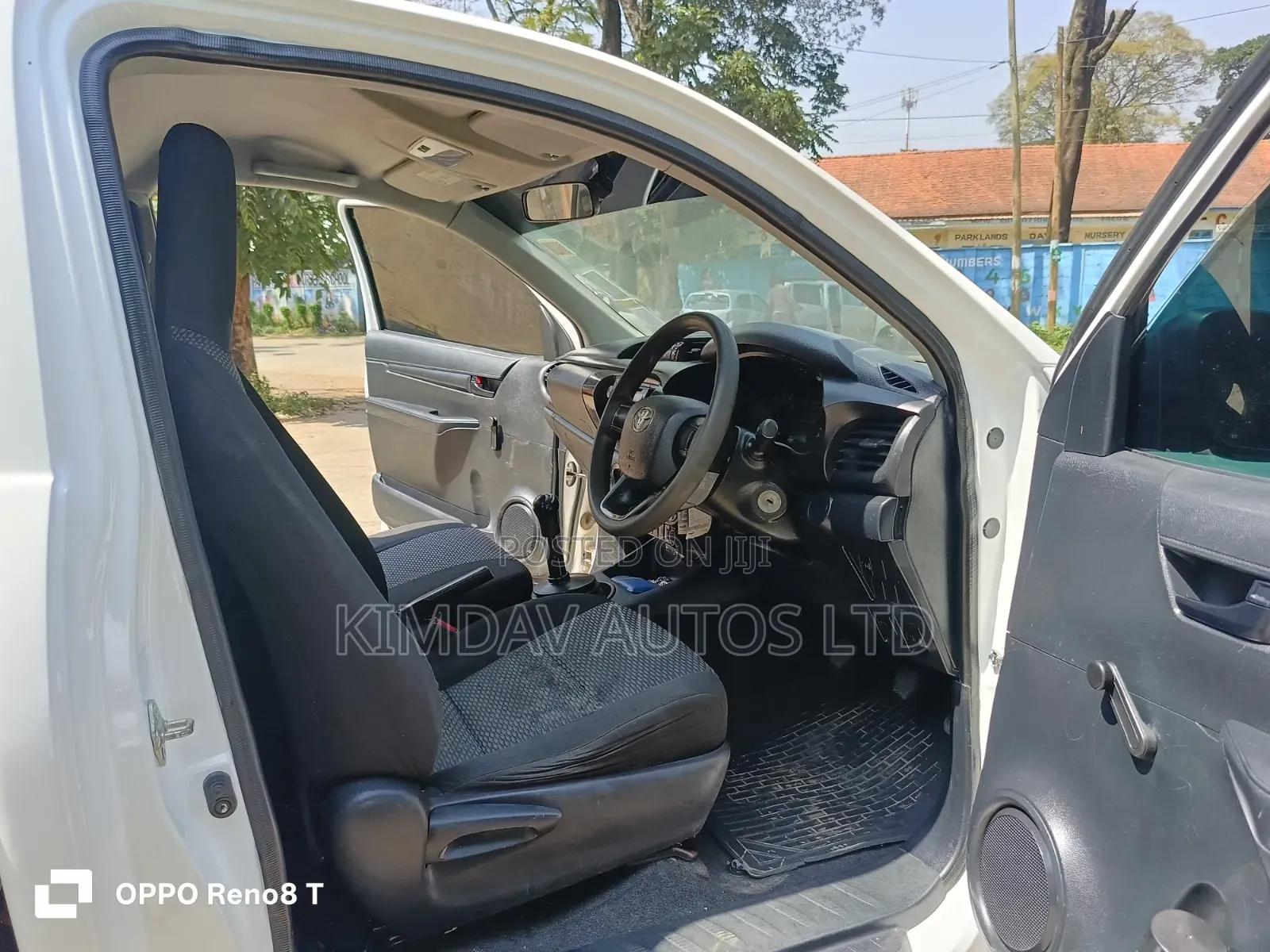 Toyota Hilux 2019 White