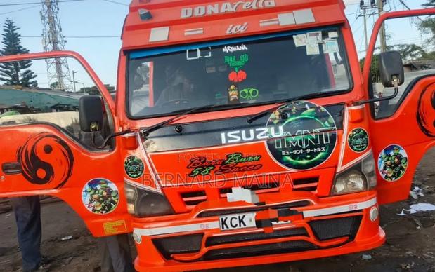 Isuzu NQR 2015 Red - thumbnail 4
