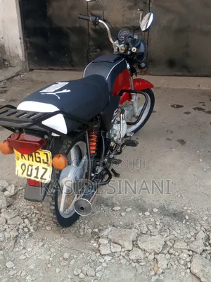 Bajaj Boxer 2024 Red