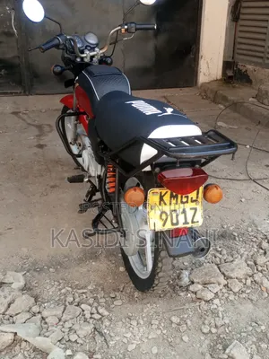 Bajaj Boxer 2024 Red