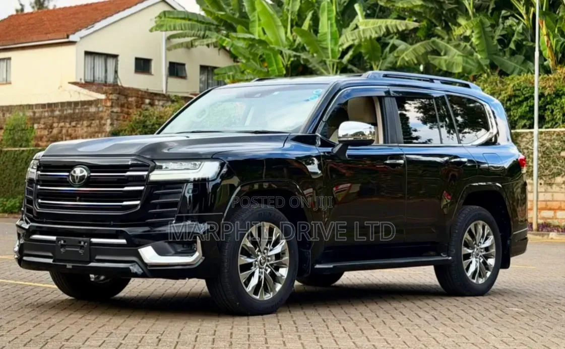 Toyota Land Cruiser 2023 Black