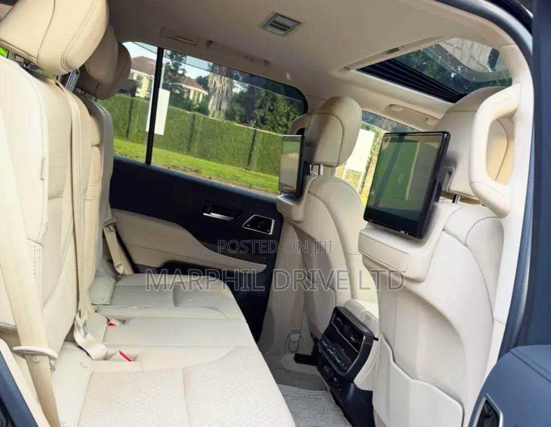 Toyota Land Cruiser 2023 Black