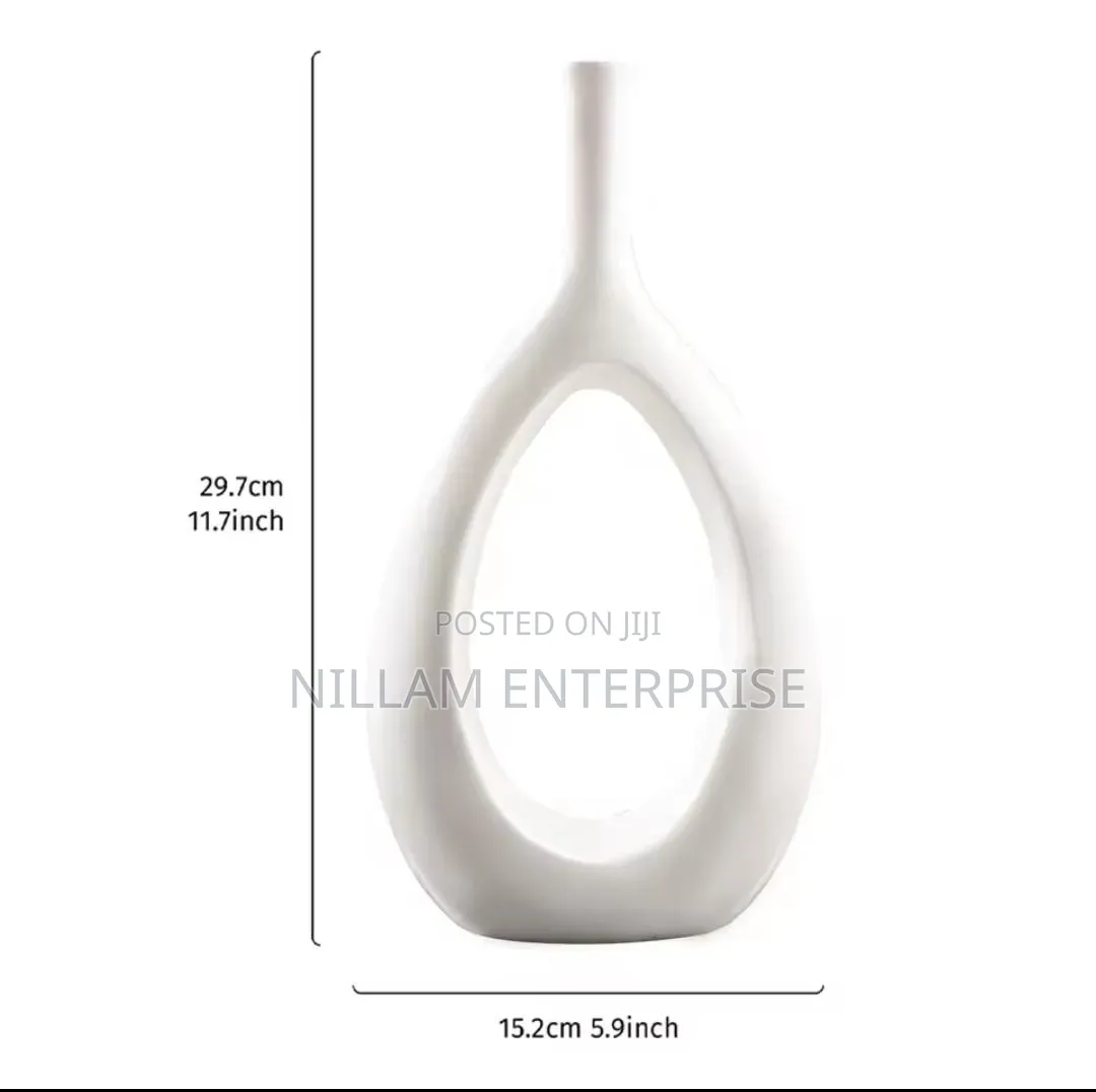 Nordic Doughnut Vase