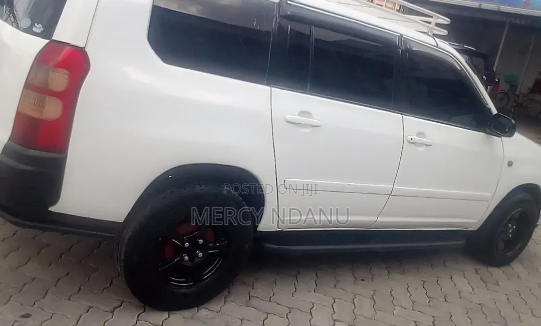 Toyota Succeed SV Premium 2014 White