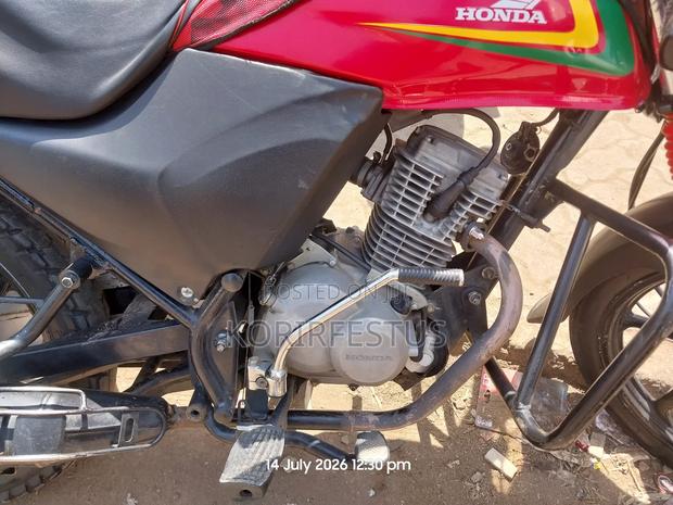 Honda CB 2022 Red - thumbnail 4