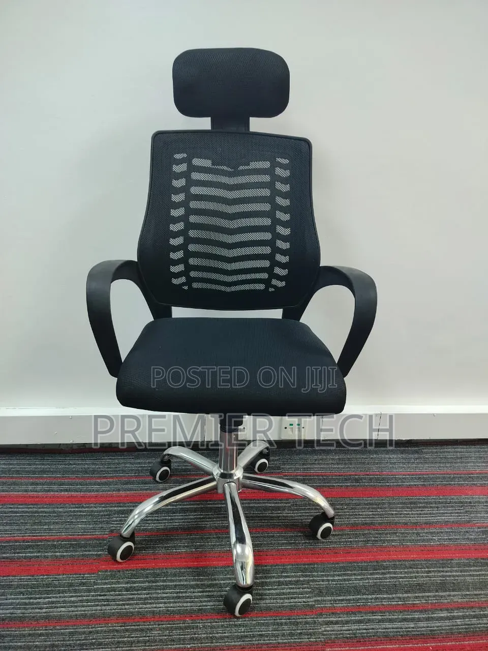 Secretarial Mesh Chair ~ Adjustable Headrest and Lumbar Support