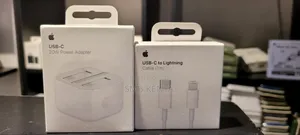 Original Apple 20w Usb-C Fast Charger + Usb-C to Lightning Cable