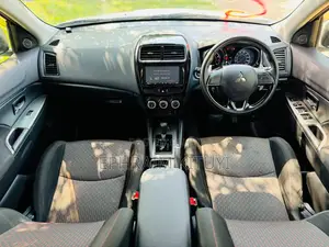 Mitsubishi RVR 2019 White