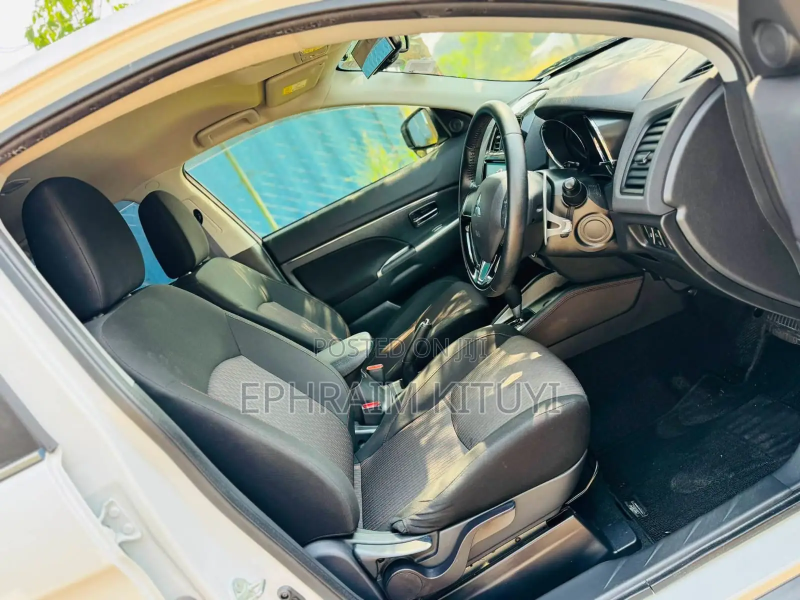 Mitsubishi RVR 2019 White