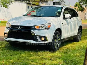 Mitsubishi RVR 2019 White