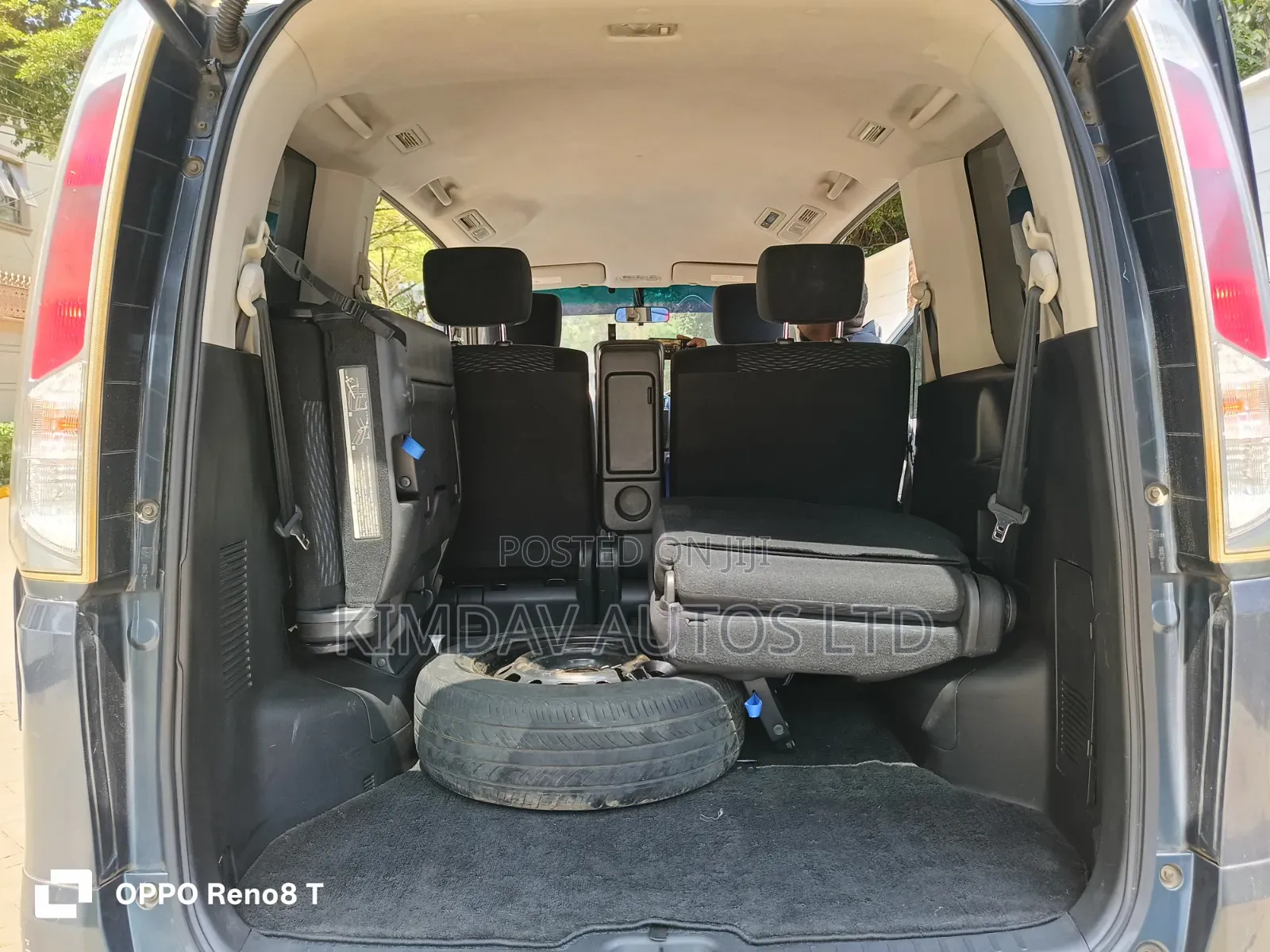 Nissan Serena 2011 Gray
