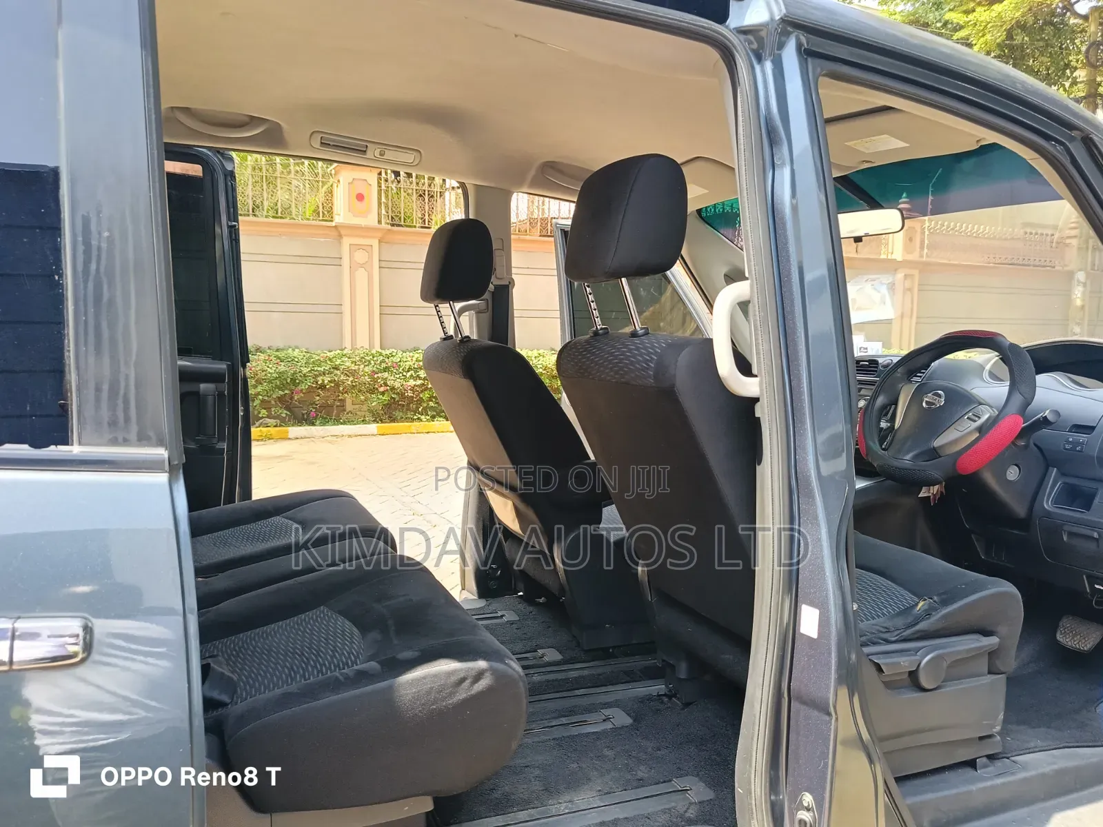 Nissan Serena 2011 Gray