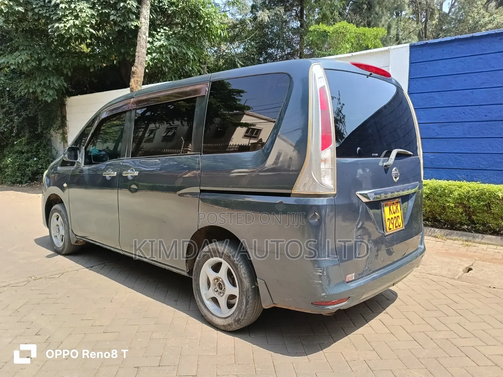 Nissan Serena 2011 Gray