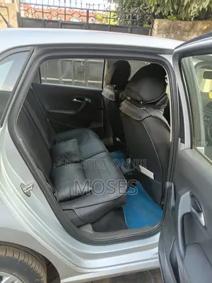 Volkswagen Polo 2019 Silver