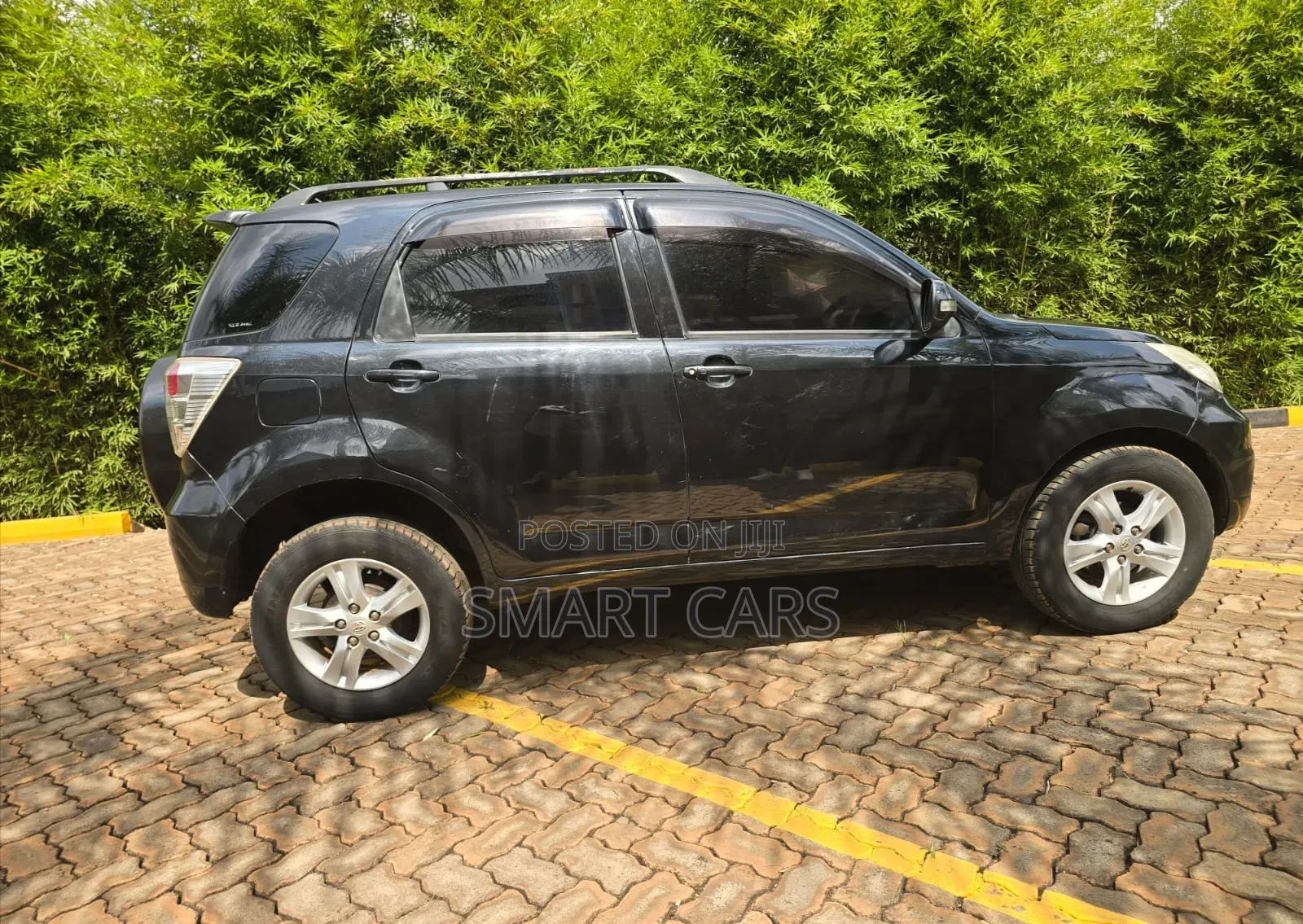 Toyota Rush 2012 Black