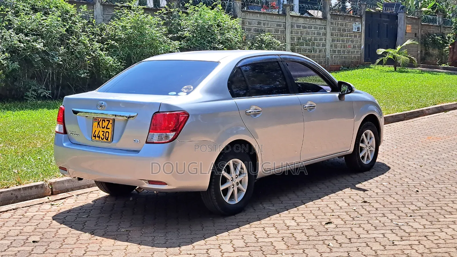 Toyota Axio 2013 Silver