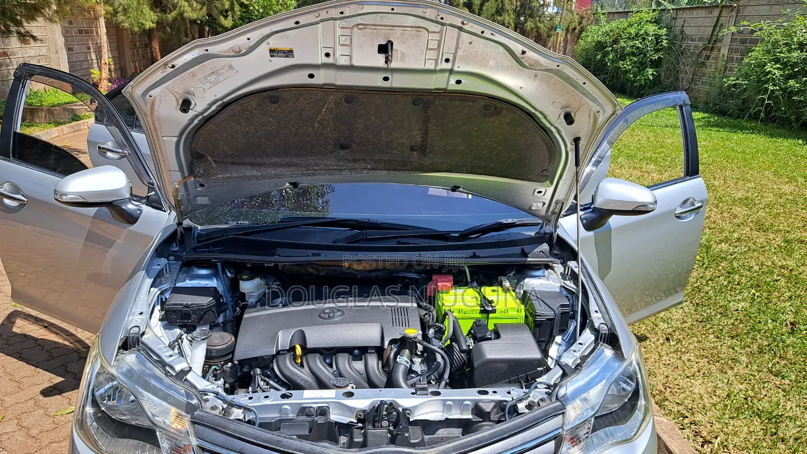 Toyota Axio 2013 Silver