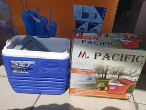 10l Pacific Cooler Box :-Maintains Temperature