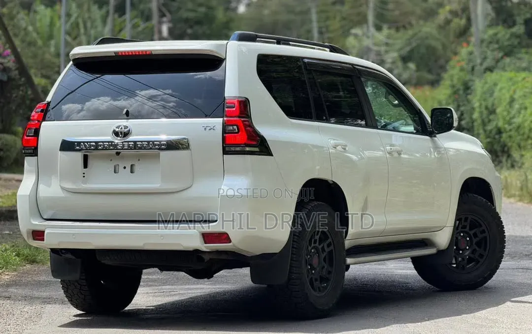 Toyota Land Cruiser Prado 2019 Pearl