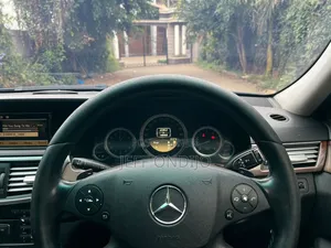 Mercedes-Benz E250 2012 Black