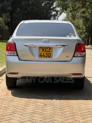 Toyota Axio 2013 Silver