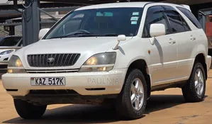 Toyota Harrier 2000 White